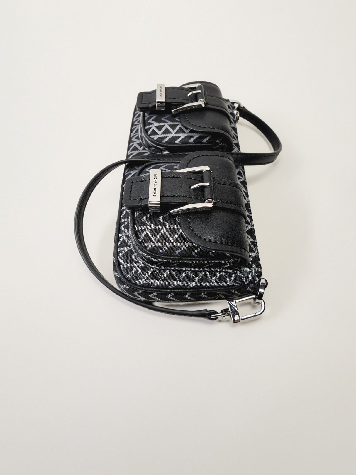Zoe 2000 Signature Conv Pouchette