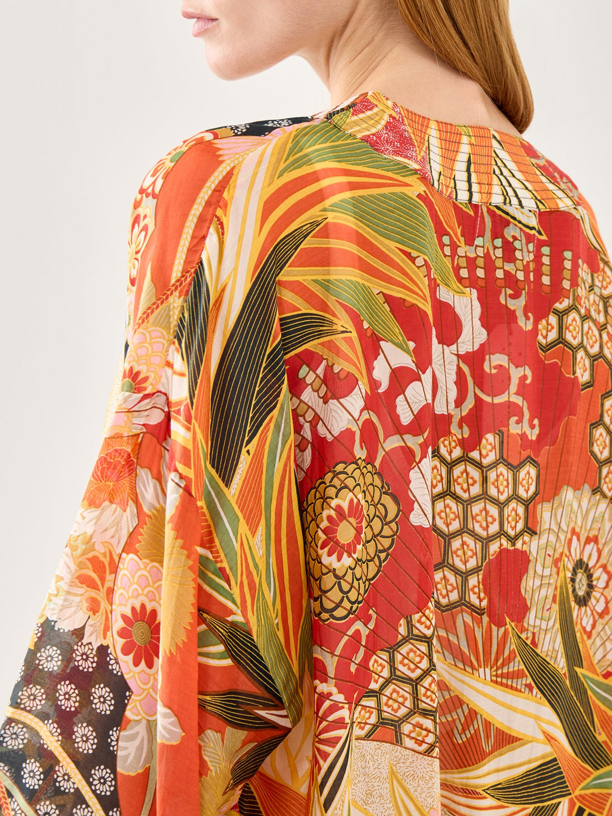 Fans Scarlet Short Kimono